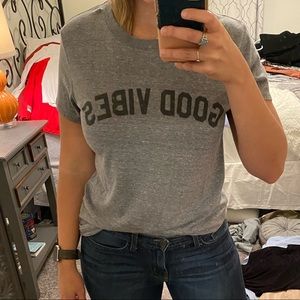 “Good vibes” tee